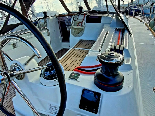 Bootverhuur Piso Livadi goedkoop Sun Odyssey 449