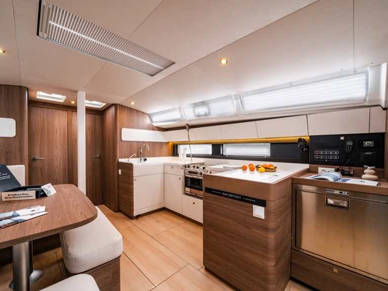 Bootverhuur Piso Livadi goedkoop Sun Odyssey 455