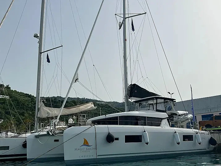 Huur Catamaran met of zonder schipper Lagoon in Castellammare del Golfo