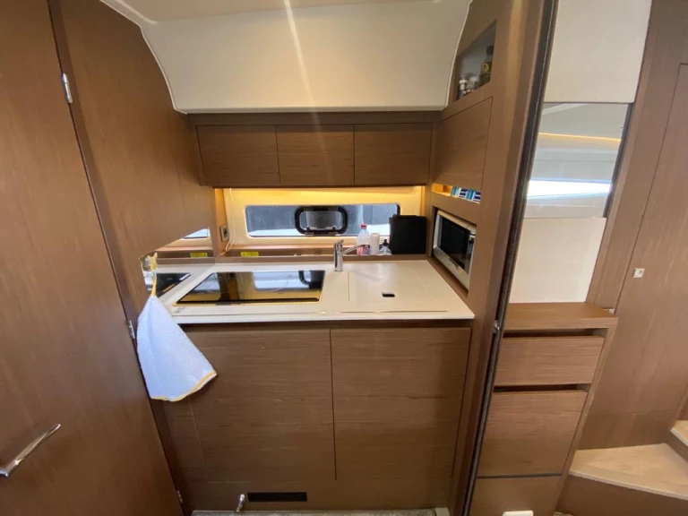 Motorboot te huur in Port des Marines de Cogolin voor de beste prijs