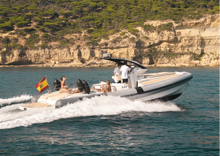 Huur RIB met of zonder schipper Pirelli in Puerto De Barbate