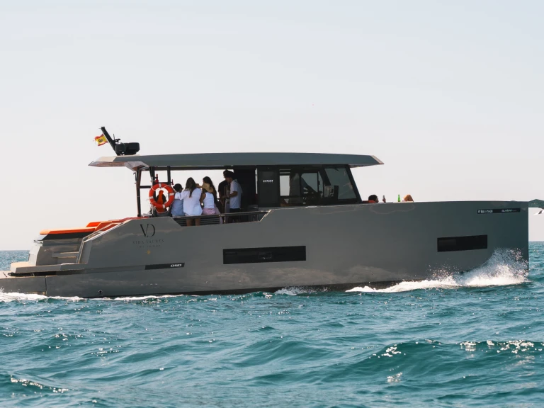 Jachthuur in Puerto De Barbate - De Antonio D50 Coupe via SamBoat