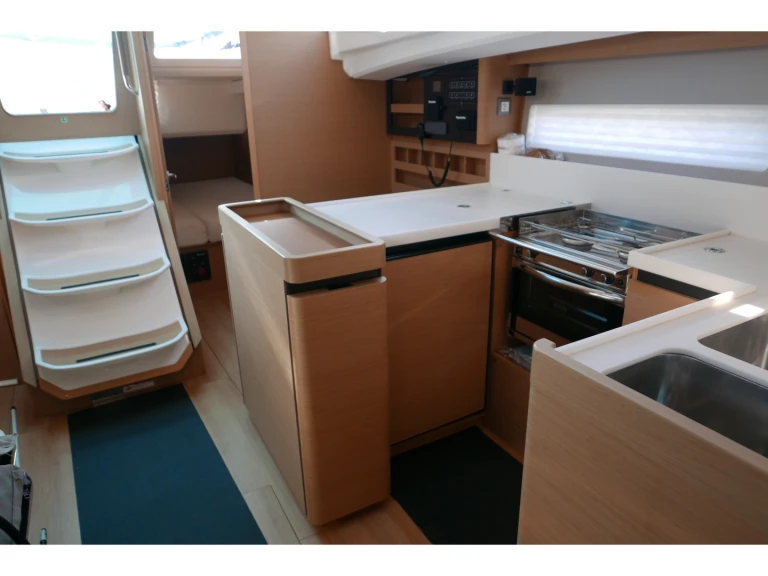 Zeilboot te huur in San Vincenzo voor de beste prijs