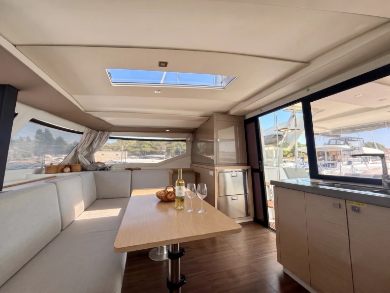 Jachthuur in Pula - Fountaine Pajot Lucia 40 via SamBoat