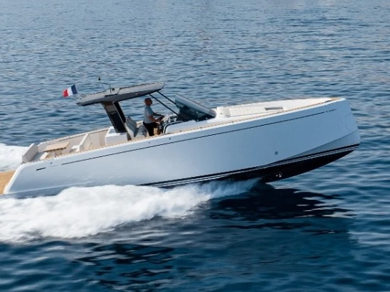 Huur een Pardo Yachts Pardo 38 in Cogolin