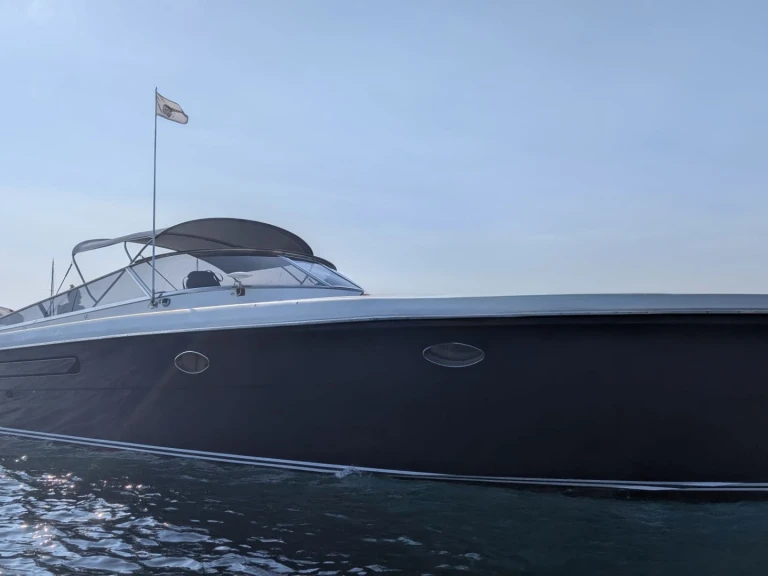 Huur Motorboot met of zonder schipper Itama in Port Grimaud