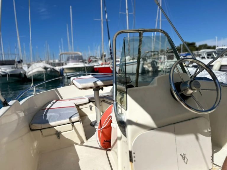 Bootverhuur Antibes goedkoop Ultra 405