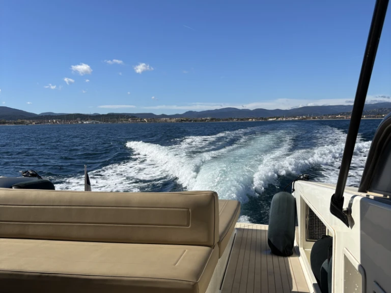 Bootverhuur VanDutch VanDutch 40 in Saint-Tropez via SamBoat