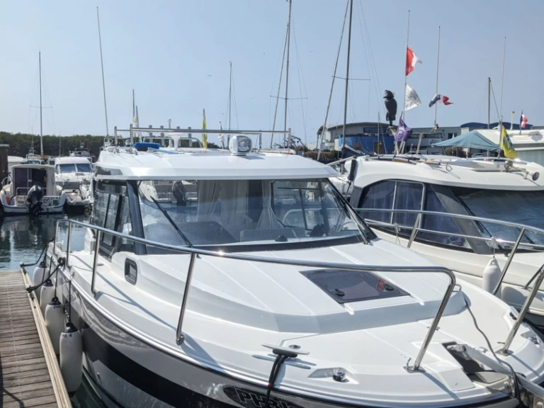 Verhuur Motorboot in Saint-Gilles-Croix-de-Vie - Jeanneau Merry Fisher 795 Series2