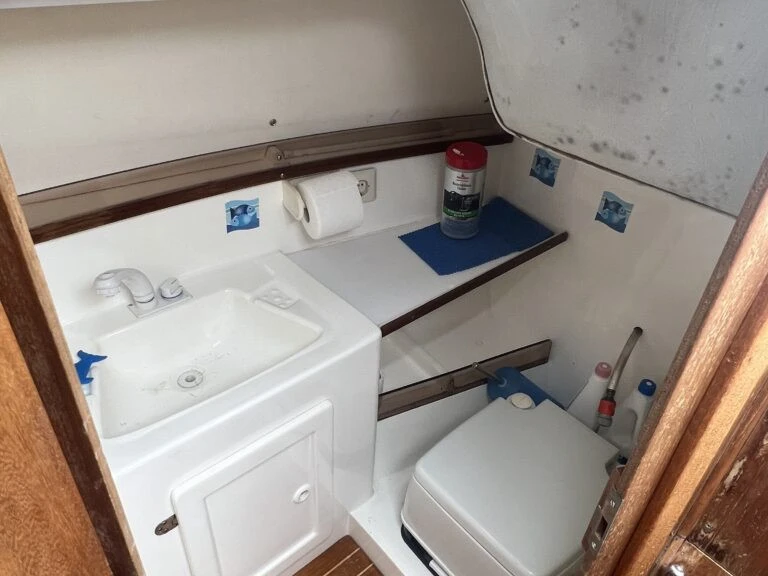 Bootverhuur Messina goedkoop 737