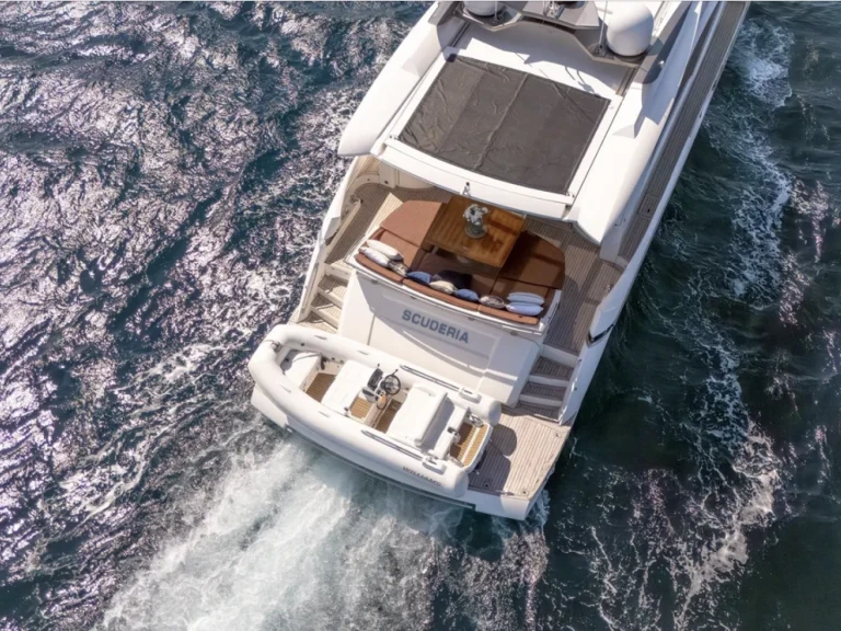 Bootverhuur Absolute Absolute 70 STY in Golfe de Saint-Tropez via SamBoat