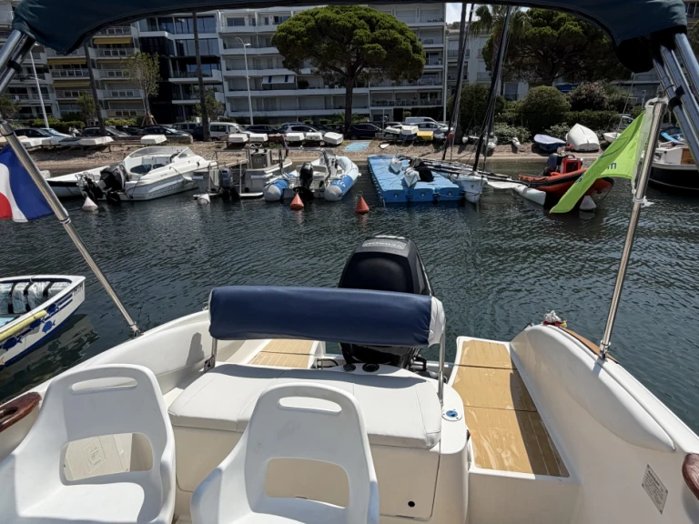 Huur een Quicksilver Quicksilver 600 Commander in Cannes