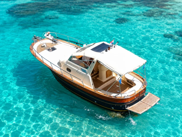 Jachthuur in Medulin - Fratelli Aprea Sorrento 7,50 cabinato via SamBoat