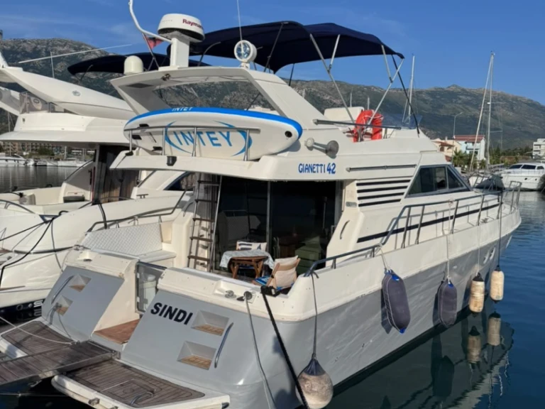 Bootverhuur Ferretti Altura 39 in Rrethi i Vlorës via SamBoat