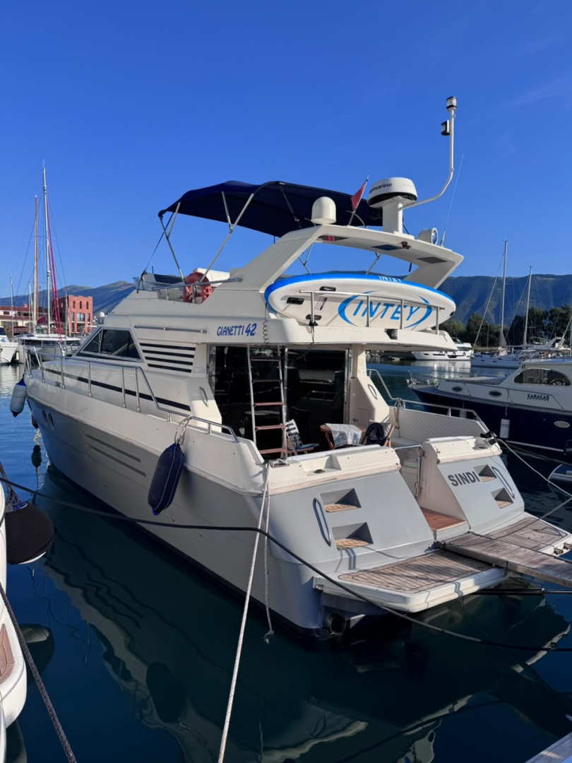 Verhuur Motorboot in Rrethi i Vlorës - Ferretti Altura 39