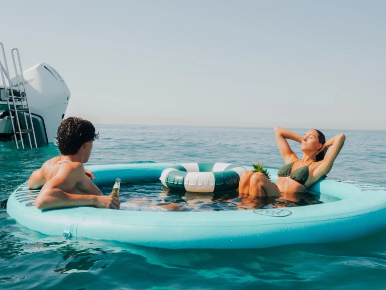 Bootverhuur Aquila Aquila 36 Sport in Barcelona via SamBoat