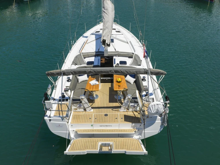 Zeilboot te huur in Komolac voor de beste prijs