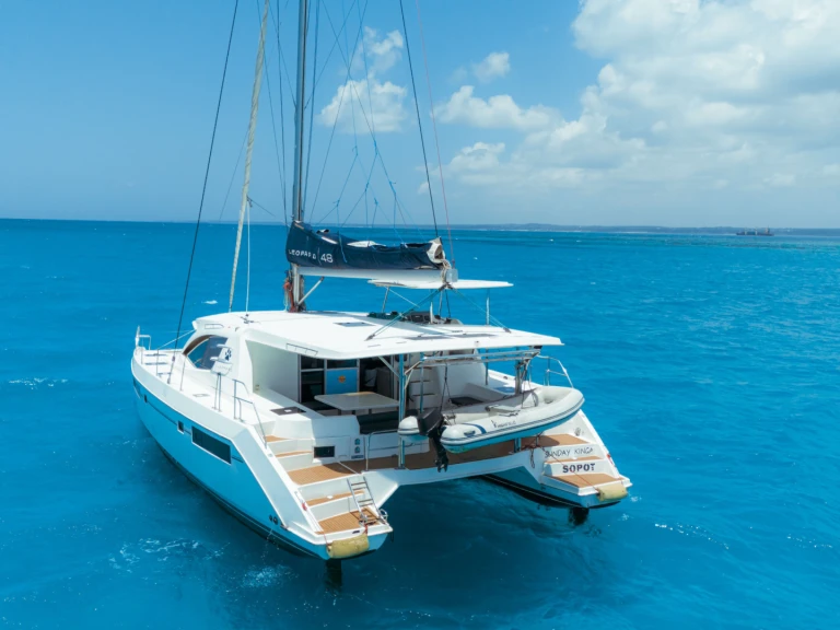 Bootverhuur Zanzibar goedkoop Leopard 48