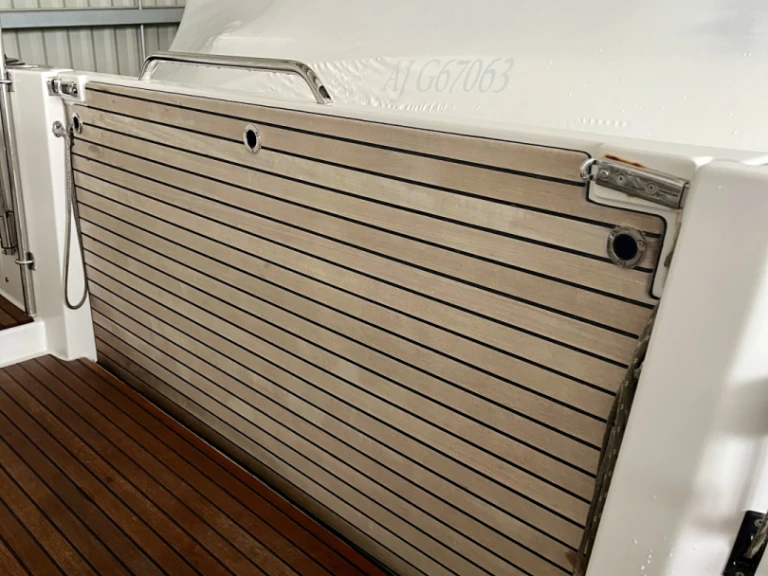 Bootverhuur Ajaccio goedkoop FLYER 9 SUNdeck