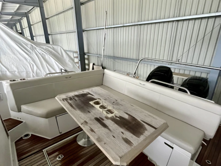 Huur Motorboot met of zonder schipper Bénéteau in Ajaccio