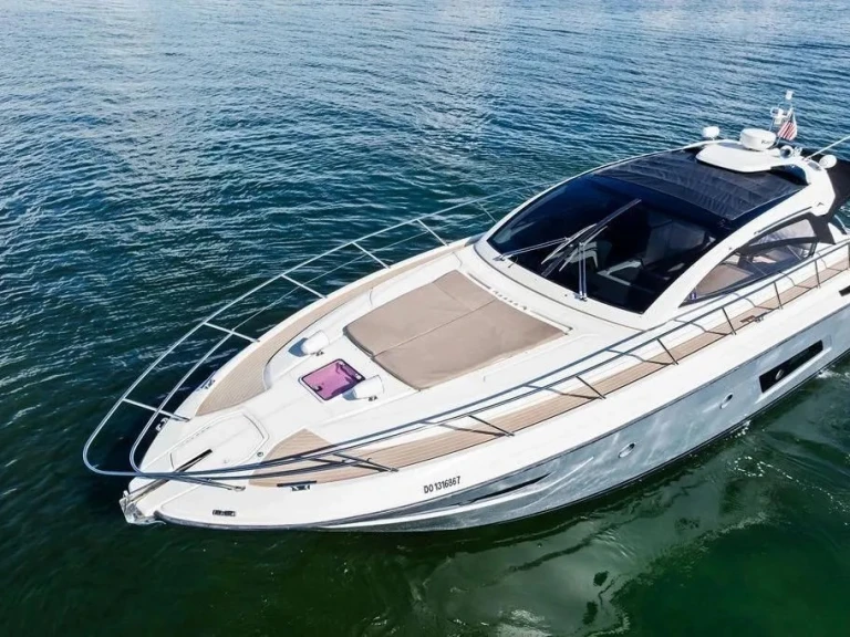 Verhuur Motorboot in City of Cape Town - Azimut Atlantis 48