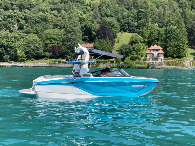 Verhuur Motorboot in Annecy - Nautique Correct Craft g21