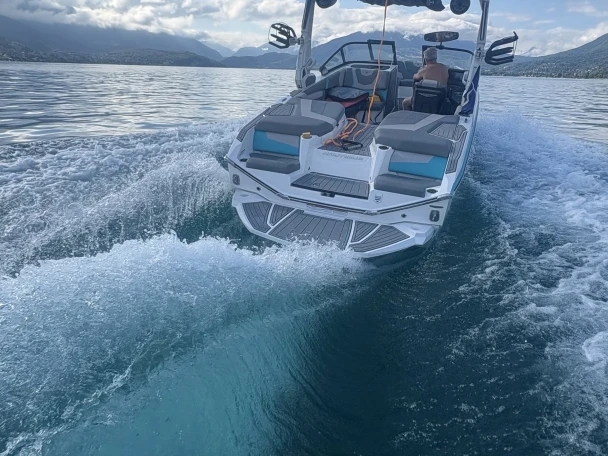 Bootverhuur Nautique Correct Craft g21 in Annecy via SamBoat