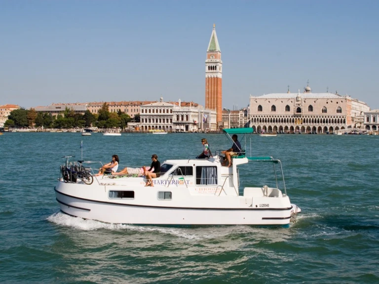 Huur een  NCF First in Chioggia