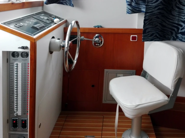 Verhuur Woonboot  met vaarbewijs