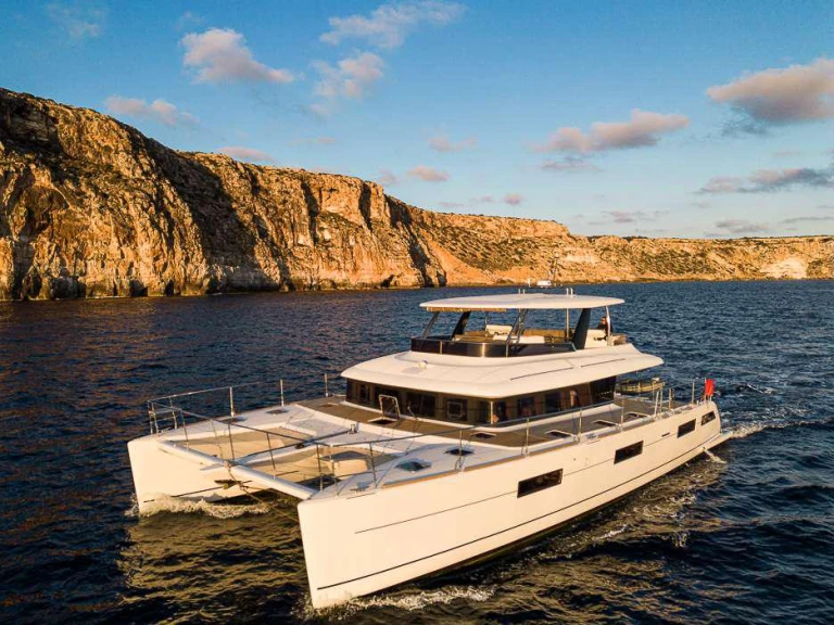 Verhuur Jacht in Ibiza Town - Lagoon Lagoon 630 Motor Yacht