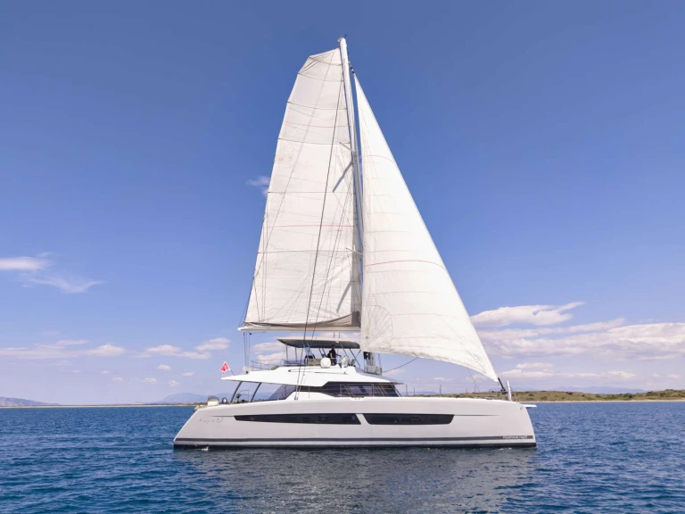Verhuur Jacht Fountaine Pajot met vaarbewijs