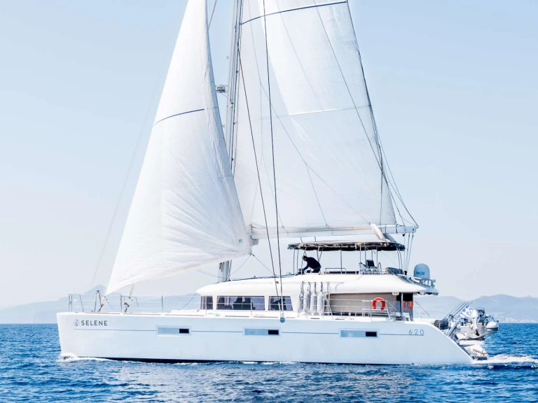 Bootverhuur Lagoon SELENE in Athene via SamBoat