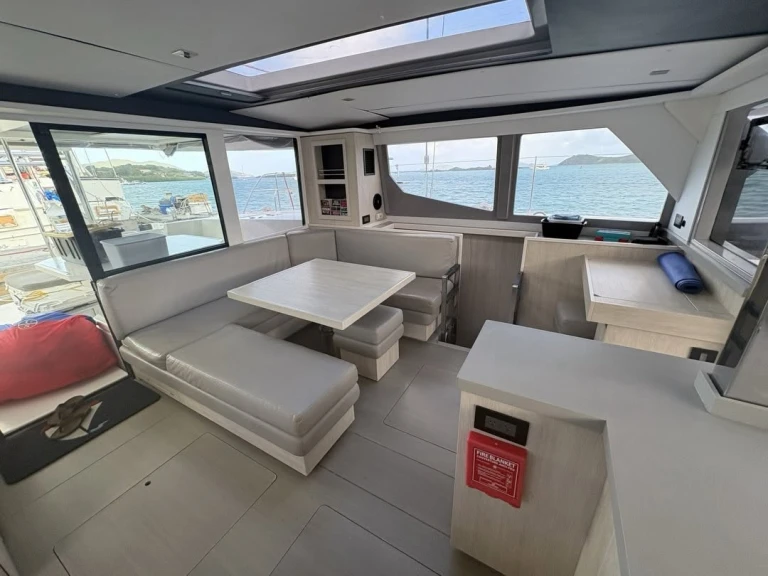Verhuur Catamaran in Parish of Saint George - Leopard Catamarans / Robertson & Caine Leopard 45