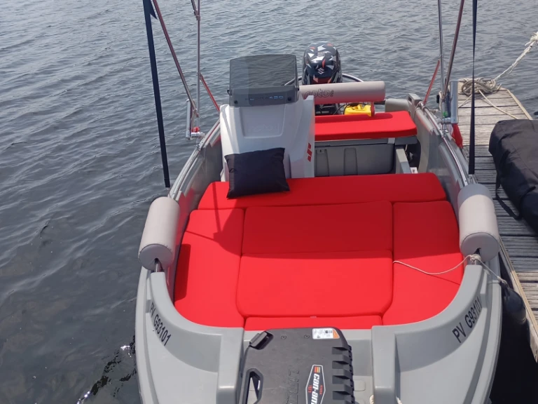 Motorboot te huur in Port Leucate voor de beste prijs