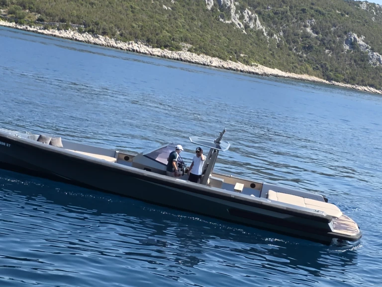 Bootverhuur Wally Tender 45 in Hvar via SamBoat