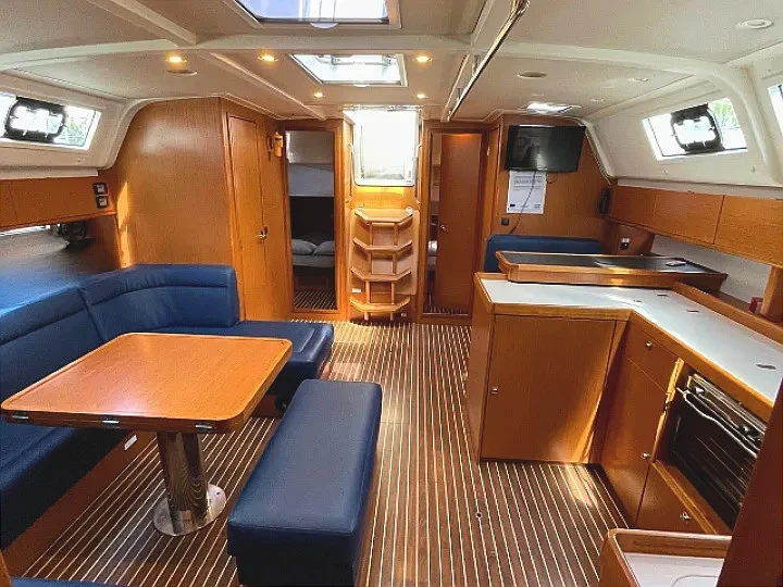 Verhuur Zeilboot in Álimos - Bavaria Cruiser 51