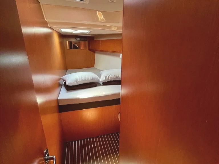 Bootverhuur Bavaria Cruiser 51 in Álimos via SamBoat