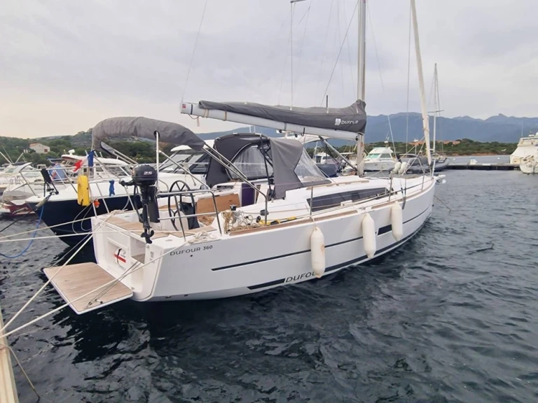 Huur een Dufour Dufour 360 Grand Large in Ajaccio