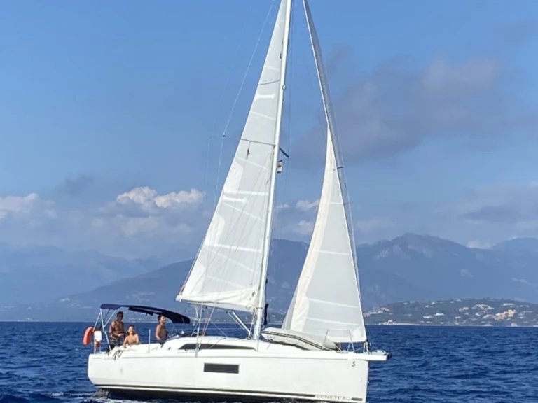 Bootverhuur Bénéteau Oceanis 30.1 in Ajaccio via SamBoat