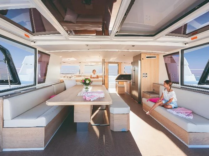 Huur Catamaran met of zonder schipper 15 in Port Cogolin