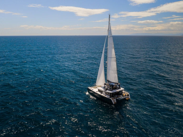Catamaran te huur in Athens Marina voor de beste prijs