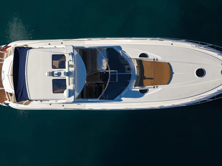 Huur een Sunseeker Portofino 53 in Paris