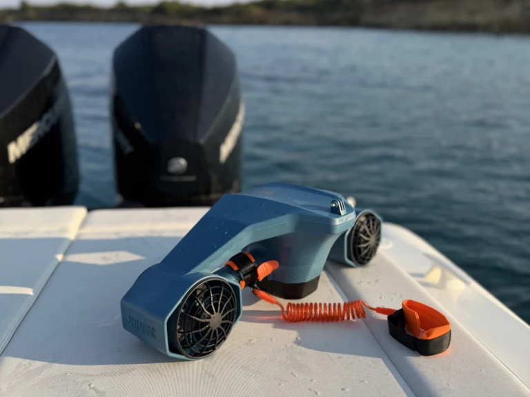 RIB te huur in Zakynthos voor de beste prijs