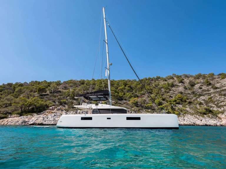 Verhuur Catamaran in Athens Marina - Lagoon Lagoon 52 F