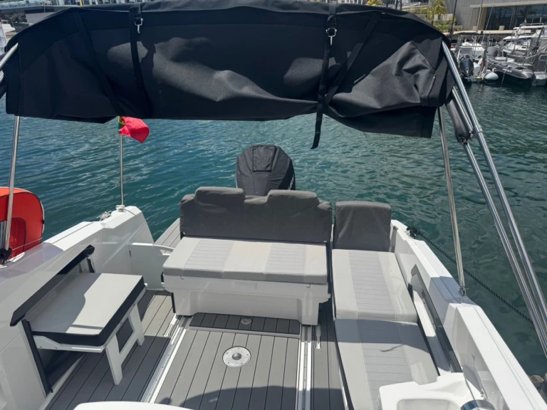 Bootverhuur Porto do Funchal goedkoop R8S