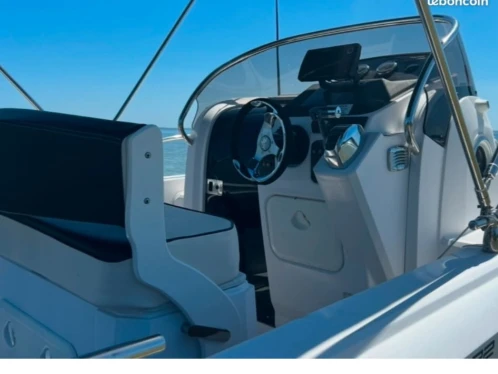 Huur een Ranieri Shadow 22 S in Le Grau-d'Agde