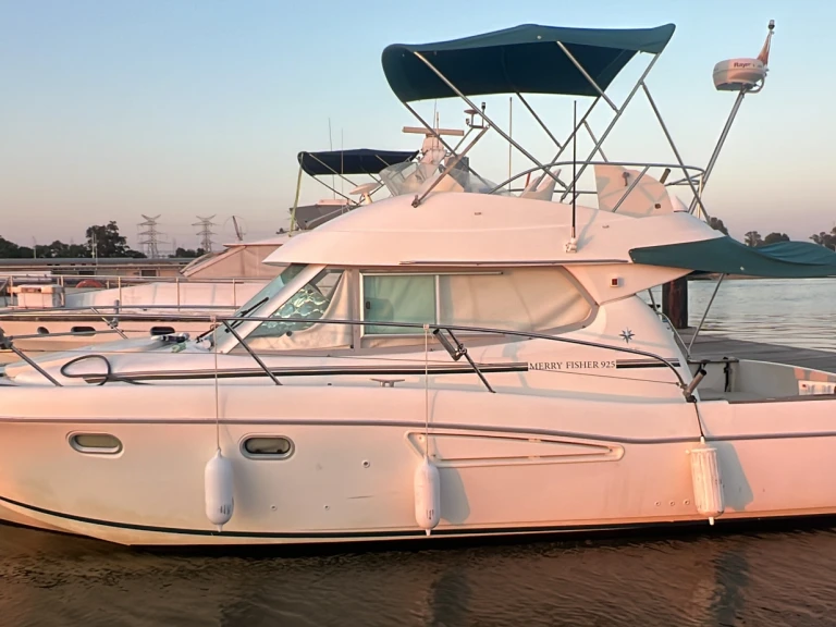 Verhuur Motorboot in Real Club Marítimo de Huelva - Jeanneau Merry Fisher 925 Fly