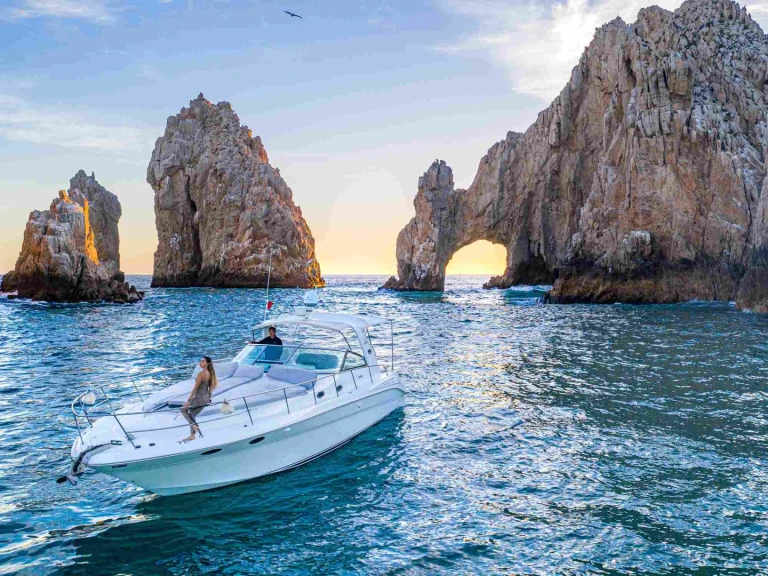 Huur een Sea Ray Sea Ray 420 Sundancer in Cabo San Lucas
