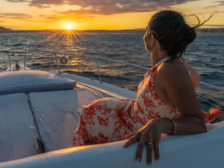 Bootverhuur Sea Ray Sea Ray 450 Sundancer in Cabo San Lucas via SamBoat