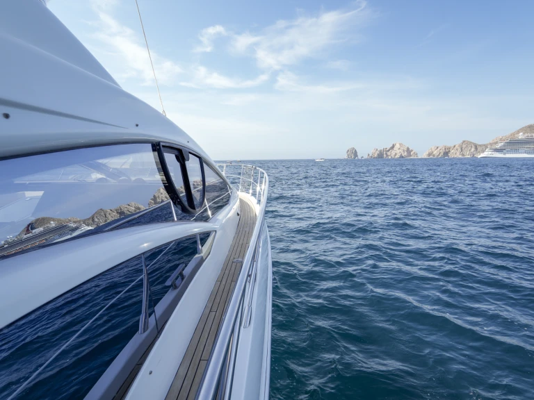 Verhuur Motorboot in Cabo San Lucas - Azimut 48 Flybridge